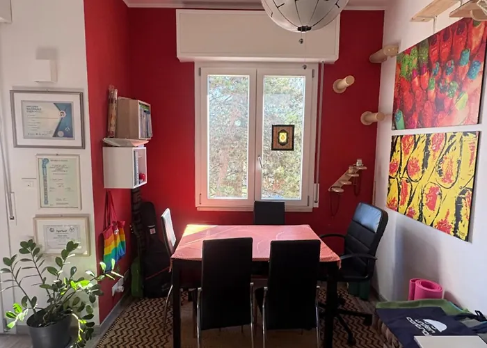 Rum i privatbostad Peacefull Collodi 9 Bologna